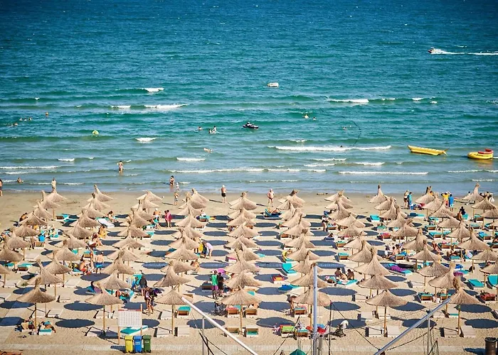 Sophie N Pool * Năvodari