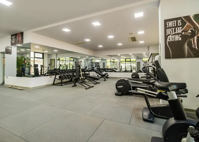 Sophie N Pool * Năvodari