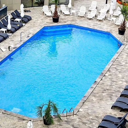 Sophie N Pool Appartement Năvodari
